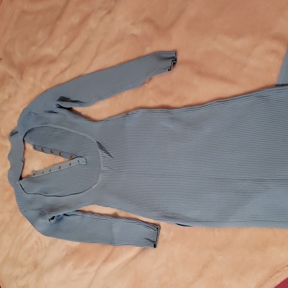 Blue Dress - Picture 3 of 3